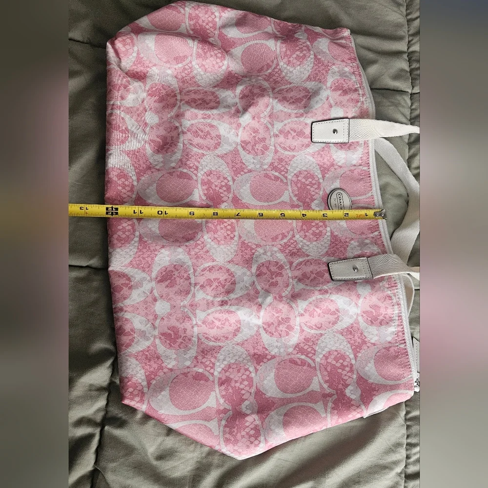 Coach Pink Signature Tote with Matching Pouch - Picture 11 of 13